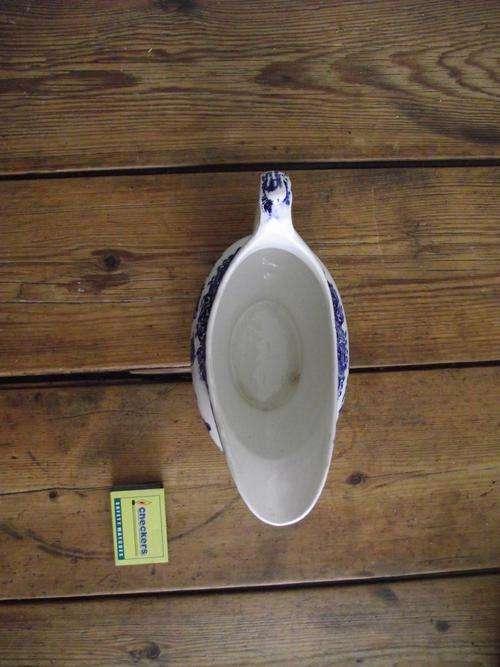 OLDER  OLD WILLOW TRANSFER WARE  GRAVY BOAT